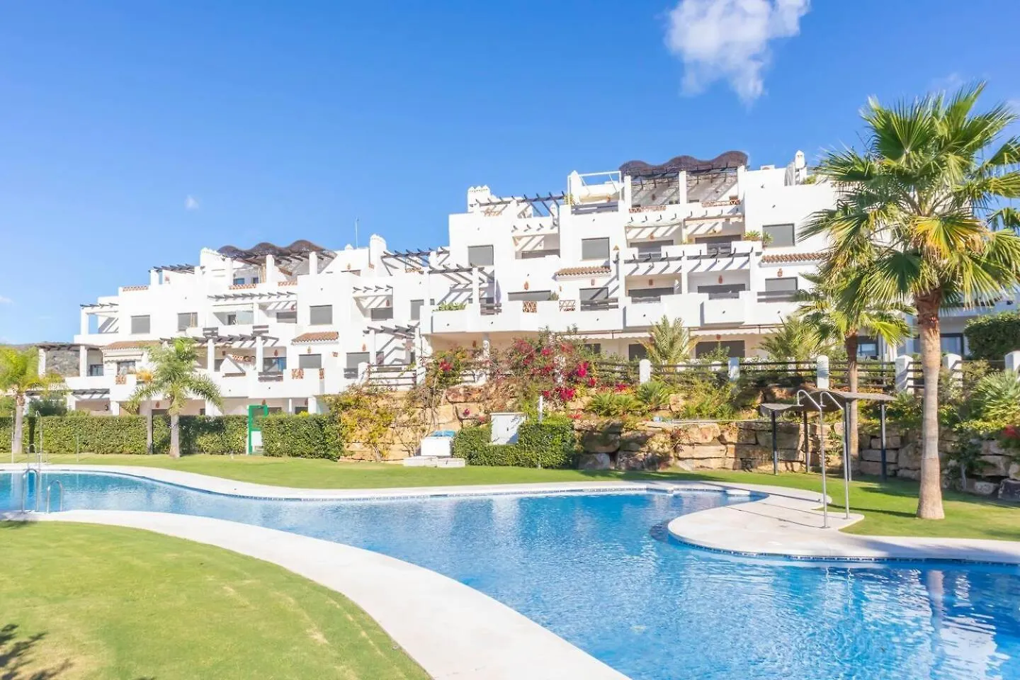 Apartament W Esteponie Z Niesamowitymi Widokami Na Gibraltar I Gore La Concha Estepona Apartment