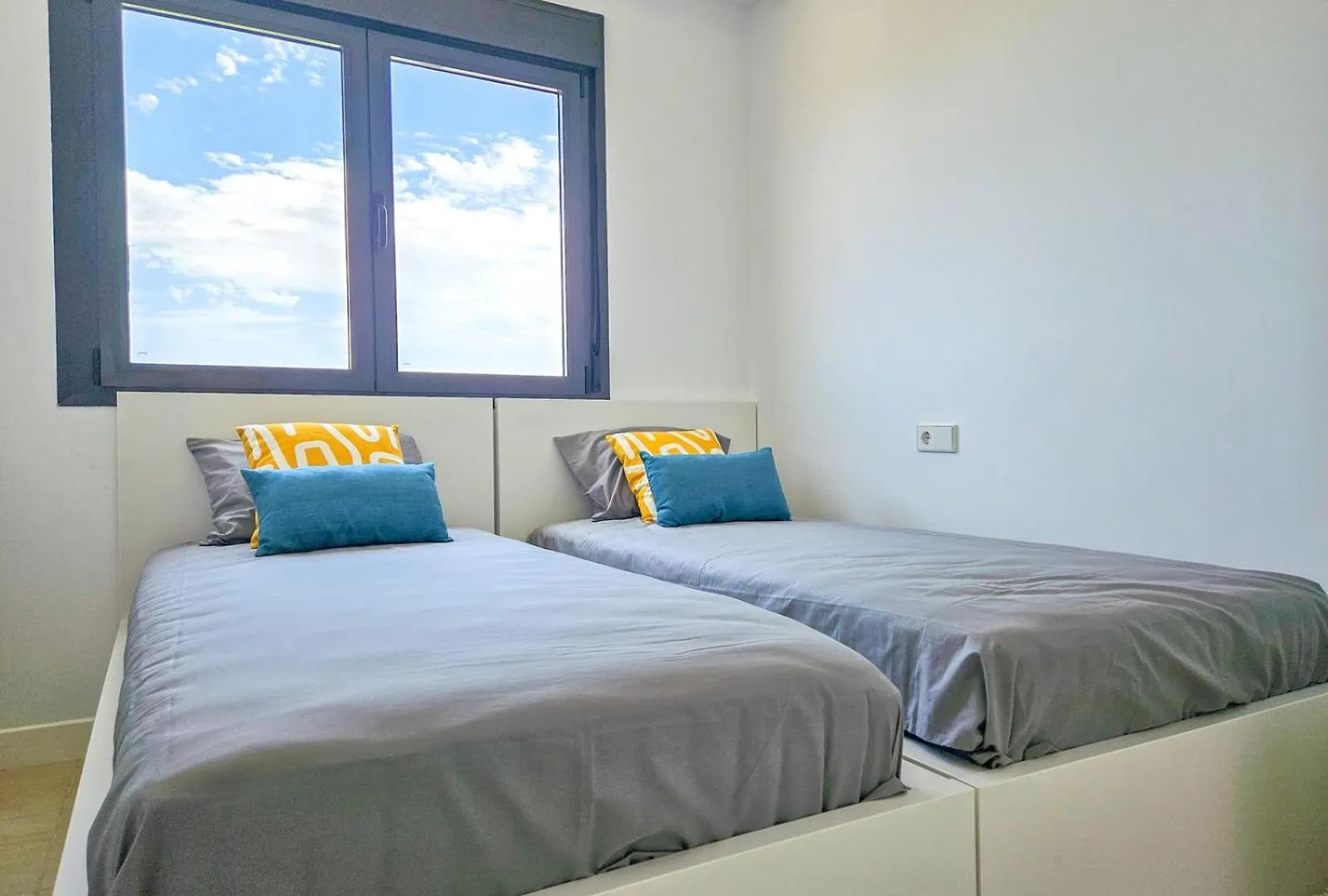 Apartament W Esteponie Z Niesamowitymi Widokami Na Gibraltar I Gore La Concha Estepona Apartment