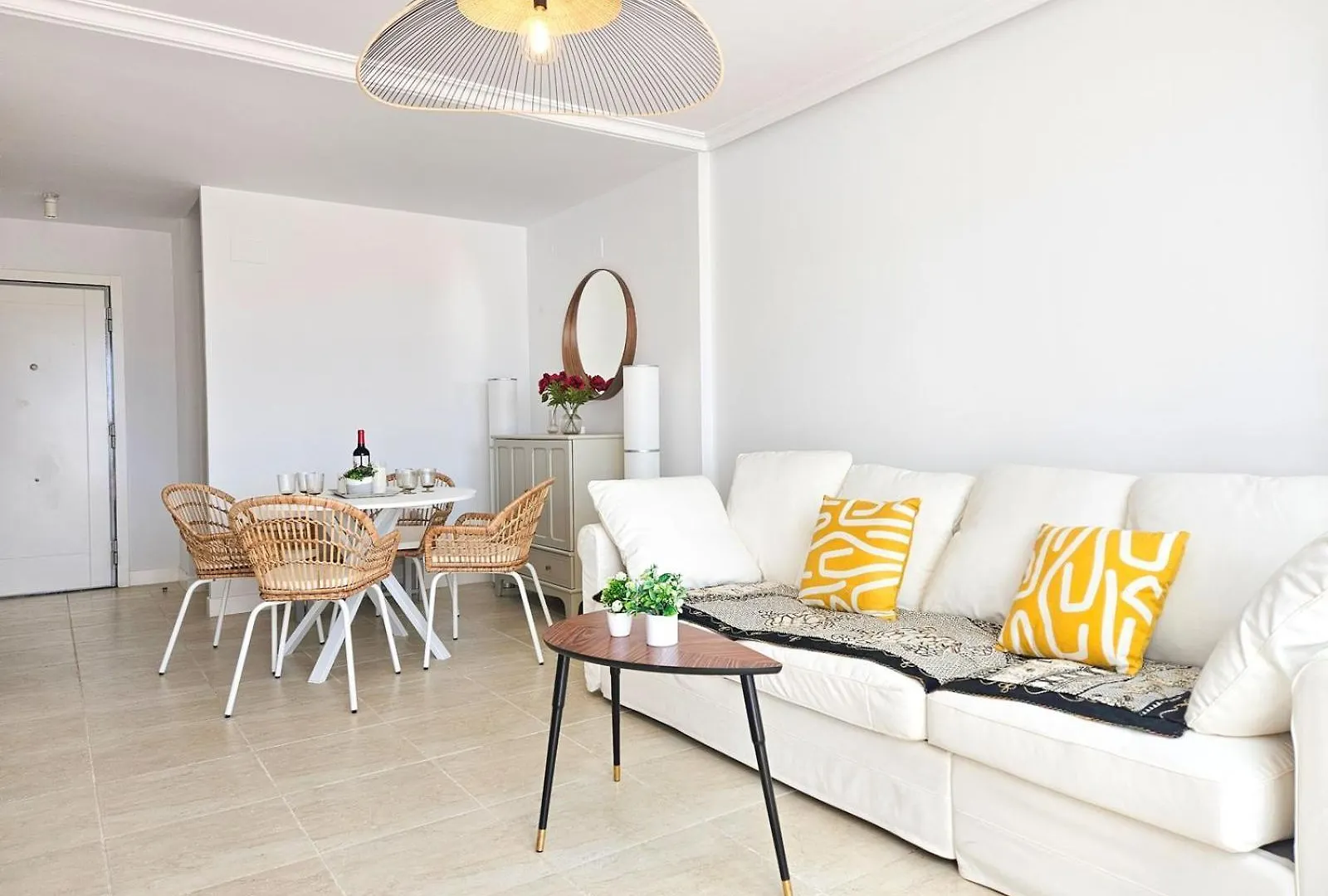 Apartament W Esteponie Z Niesamowitymi Widokami Na Gibraltar I Gore La Concha Estepona Apartment