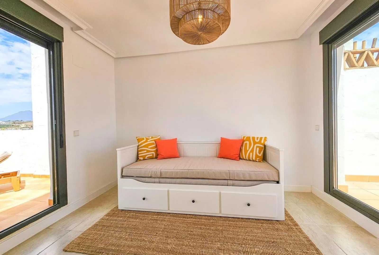 Apartament W Esteponie Z Niesamowitymi Widokami Na Gibraltar I Gore La Concha Estepona Spain